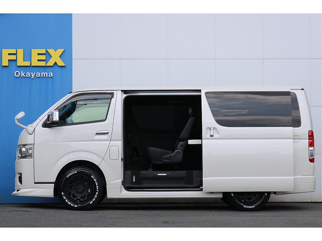 他車種と比べ広く設計されたスライドドアは乗り降りも快適に行って頂けます♪