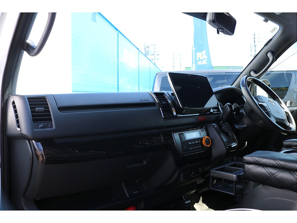 【R4年式/4ナンバー/ディーゼル4ＷＤ】★大画面ナビ★ベッドキット★＊＊全国ご納車OK～＊＊