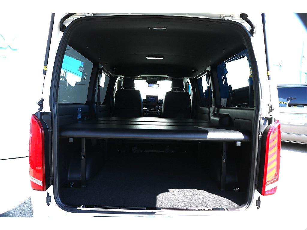 【R4年式/4ナンバー/ディーゼル4ＷＤ】★大画面ナビ★ベッドキット★＊＊全国ご納車OK～＊＊