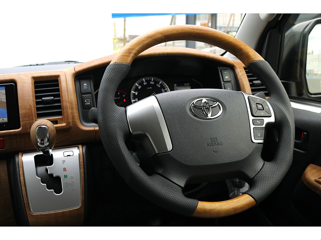 【新車/WoodVillage内装架装/８ナンバー/ディーゼル4WD】オシャレなウッド内装♪サブバッテリー/インバーター/走行充電