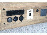 【新車/WoodVillage内装架装/８ナンバー/ディーゼル4WD】オシャレなウッド内装♪サブバッテリー/インバーター/走行充電