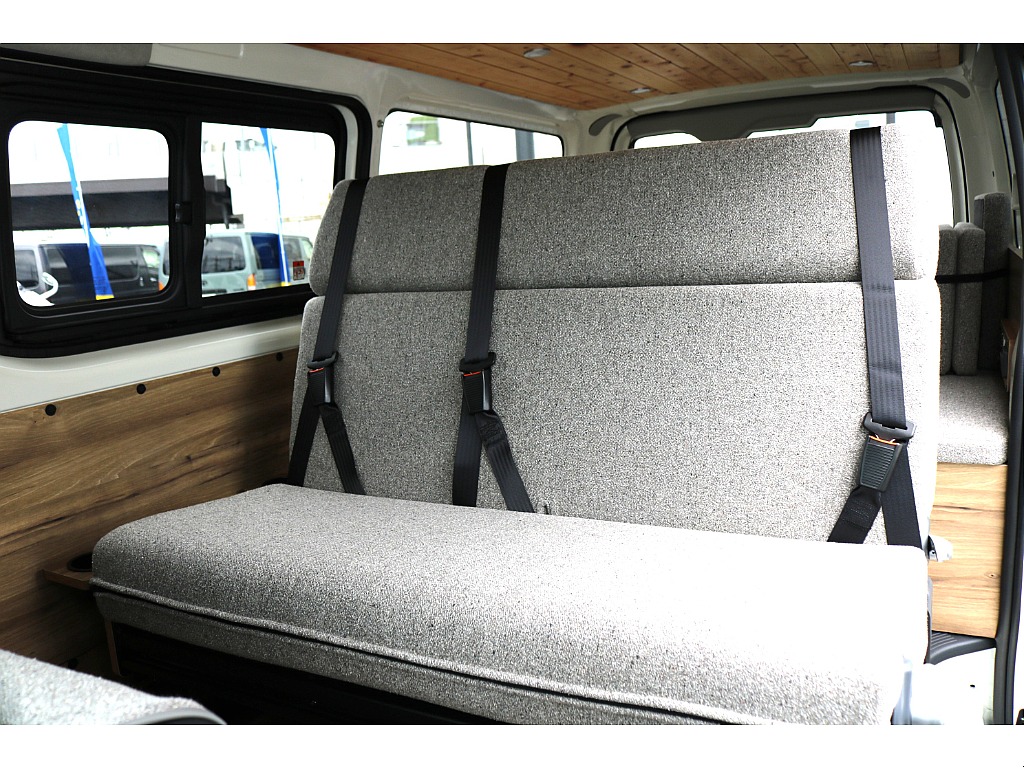【新車/WoodVillage内装架装/８ナンバー/ディーゼル4WD】オシャレなウッド内装♪サブバッテリー/インバーター/走行充電