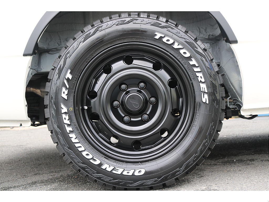 【新車/WoodVillage内装架装/８ナンバー/ディーゼル4WD】オシャレなウッド内装♪サブバッテリー/インバーター/走行充電