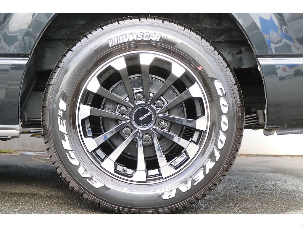 【H26年式/3ナンバー/4型/ガソリン4WD】ノーマルレイアウト★大画面ナビ★バッドフェイス＊＊全国ご納車OK