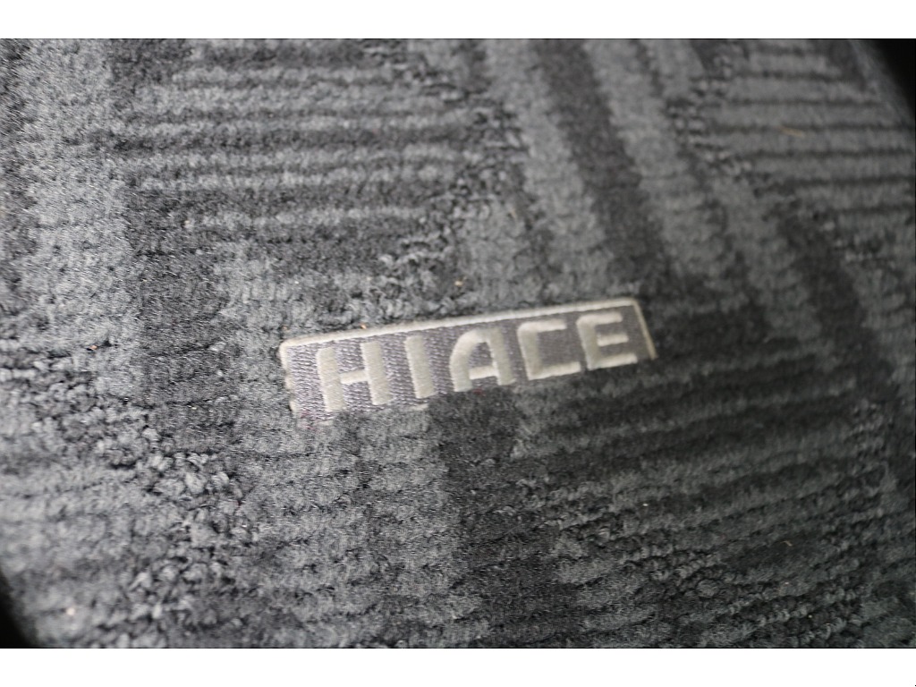 【H26年式/3ナンバー/4型/ガソリン4WD】ノーマルレイアウト★大画面ナビ★バッドフェイス＊＊全国ご納車OK