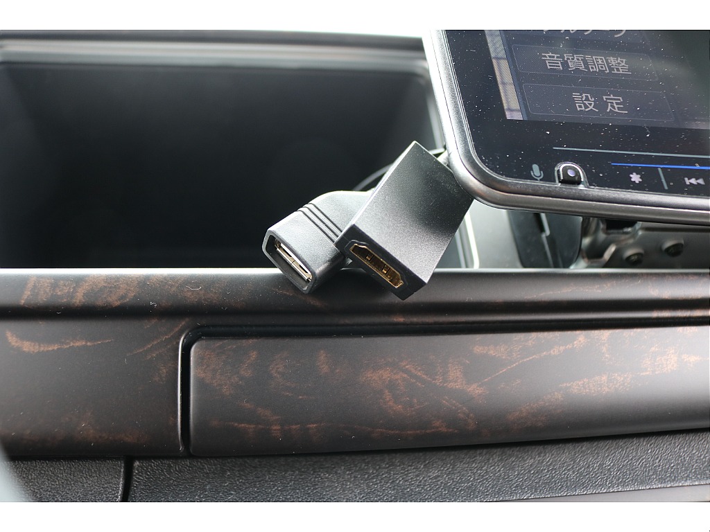 【H26年式/3ナンバー/4型/ガソリン4WD】ノーマルレイアウト★大画面ナビ★バッドフェイス＊＊全国ご納車OK