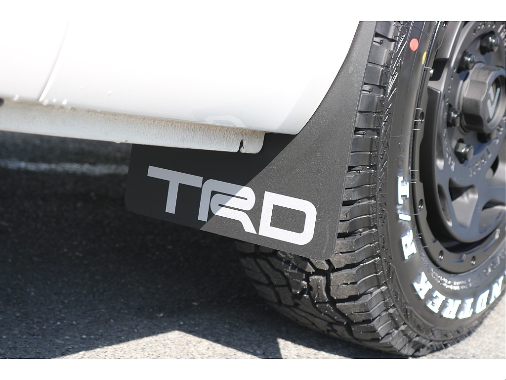 【R3年式/4ナンバー/ディーゼル2WD】スライドフロア★ベッドキット他★＊＊最短ご納車2週間～＊