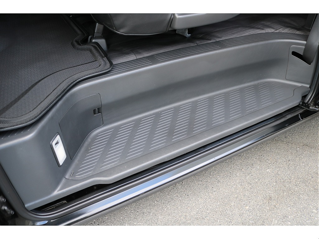 【H25年式/3型/ディーゼル2WD】★1ナンバー★ツインナビ★ベッドキット★＊＊最短ご納車2週間～＊＊