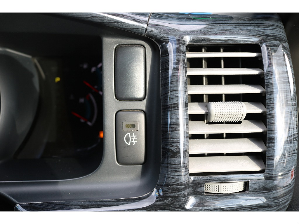 【H25年式/3型/ディーゼル2WD】★1ナンバー★ツインナビ★ベッドキット★＊＊最短ご納車2週間～＊＊