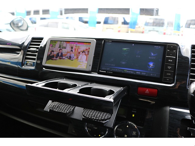 【H25年式/3型/ディーゼル2WD】★1ナンバー★ツインナビ★ベッドキット★＊＊最短ご納車2週間～＊＊