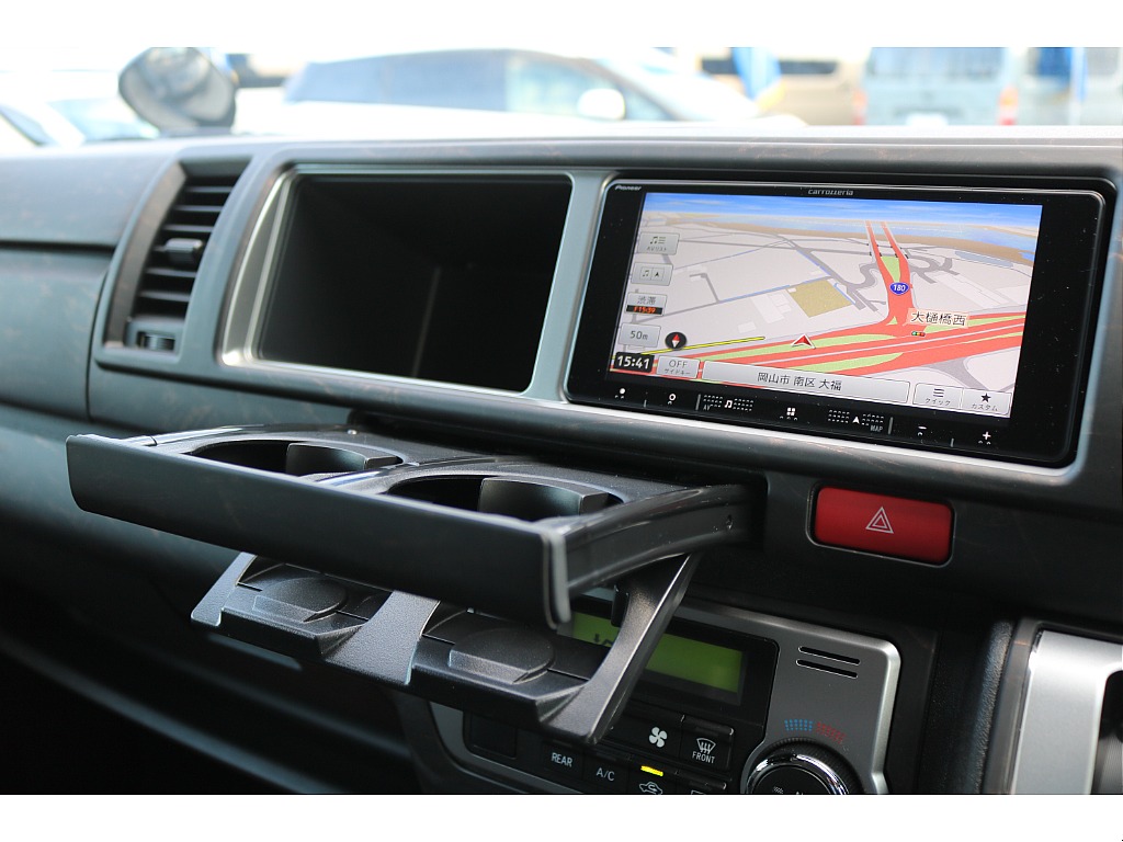 ドリンクホルダーあります♪