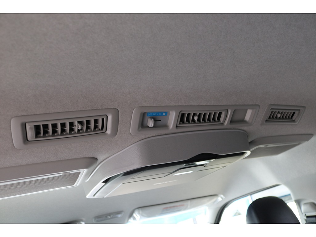 【新車/ワゴンGL/ガソリン4WD】ベッドマット★ブラックエディション施工他★＊＊全国ご納車可能＊＊