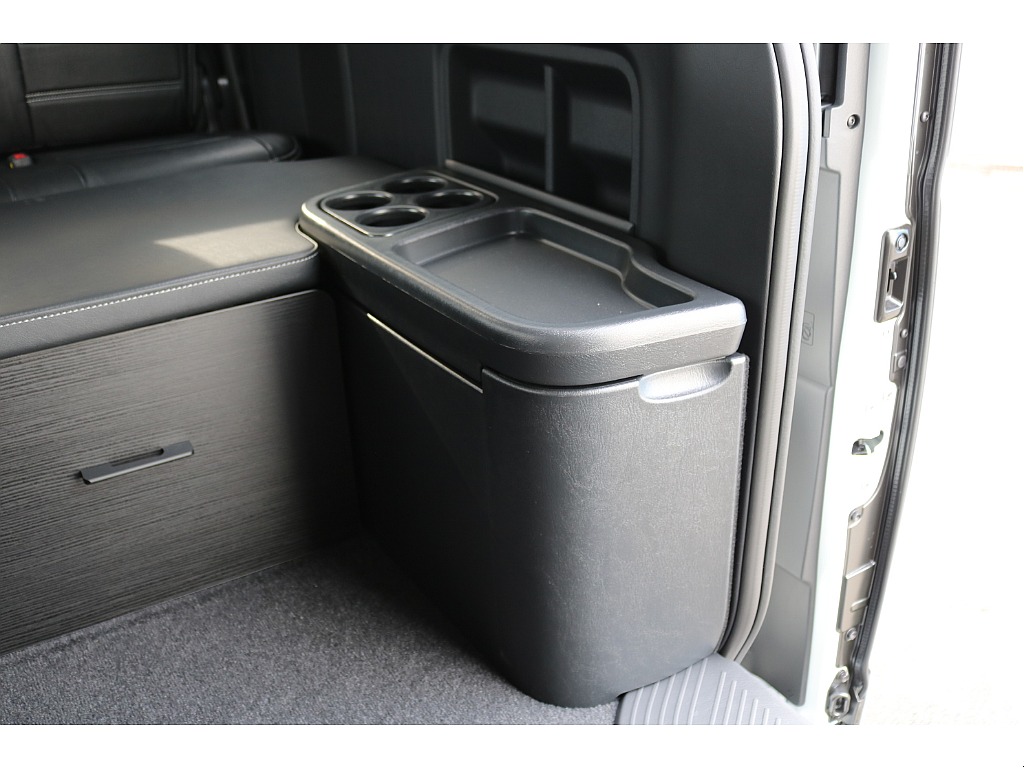 【新車/ワゴンGL/ガソリン4WD】ベッドマット★ブラックエディション施工他★＊＊全国ご納車可能＊＊