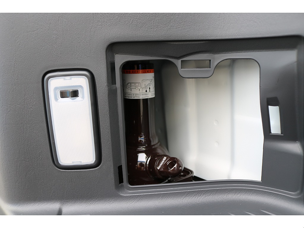 【新車/ワゴンGL/ガソリン4WD】ベッドマット★ブラックエディション施工他★＊＊全国ご納車可能＊＊