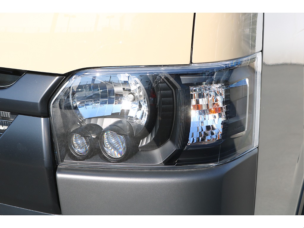 【R7年式/ベージュ/ディーゼル2WD】★ブラックエディション施工一式★他＊＊全国ご納車OK