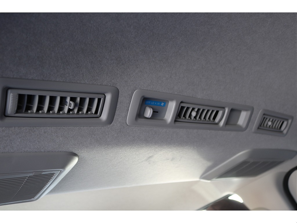 【R7年式/ベージュ/ディーゼル2WD】★ブラックエディション施工一式★他＊＊全国ご納車OK