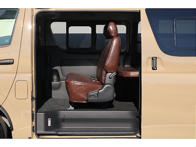 【R7年式/ベージュ/ディーゼル2WD】★ブラックエディション施工一式★他＊＊全国ご納車OK