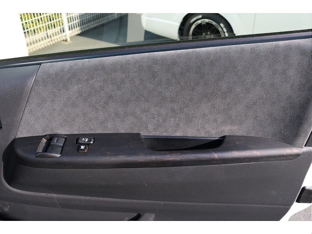 【R6年式/3ナンバー/ガソリン4WD】★内装架装NEWAS★フルセグナビ★ローダウン★他＊＊全国ご納車OK＊＊