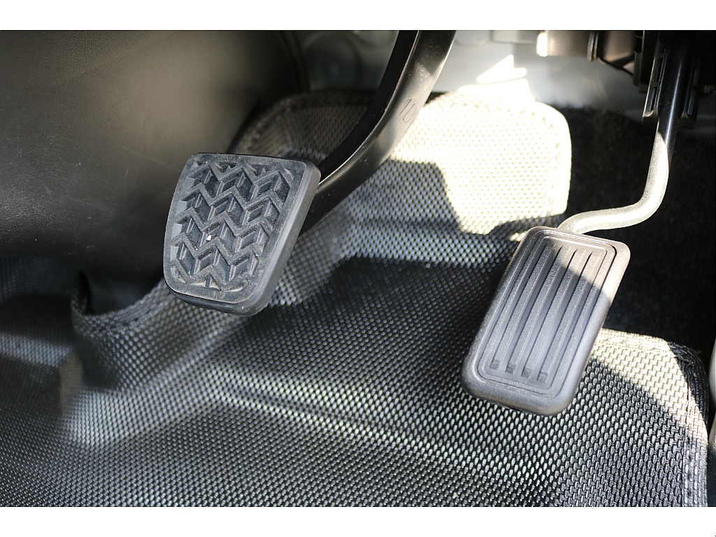 【R6年式/3ナンバー/ガソリン4WD】★内装架装NEWAS★フルセグナビ★ローダウン★他＊＊全国ご納車OK＊＊