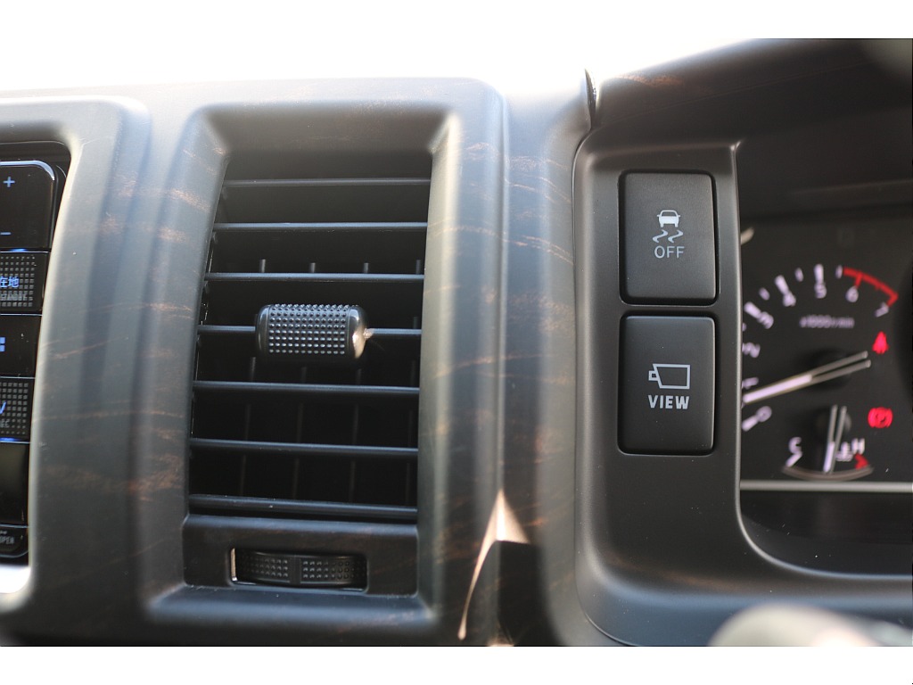 【R6年式/3ナンバー/ガソリン4WD】★内装架装NEWAS★フルセグナビ★ローダウン★他＊＊全国ご納車OK＊＊