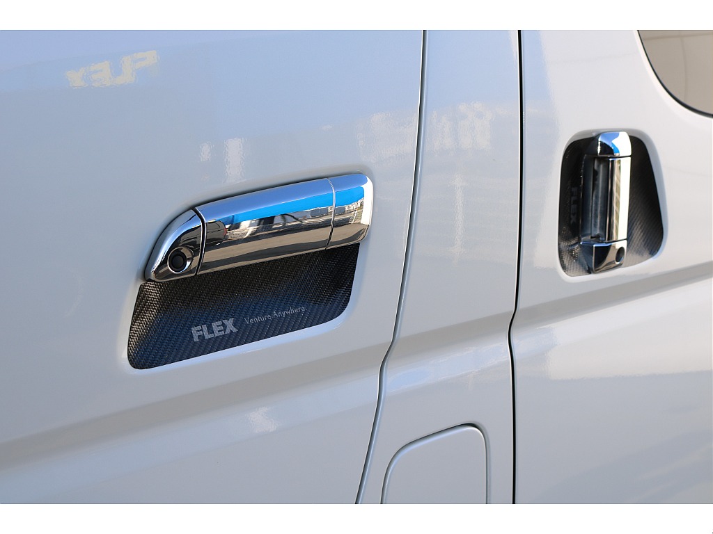 【R2年式/４ナンバー/ディーゼル2WD】★フルセグナビ★ローダウン★ベッドキット★他＊＊全国ご納車OK＊＊