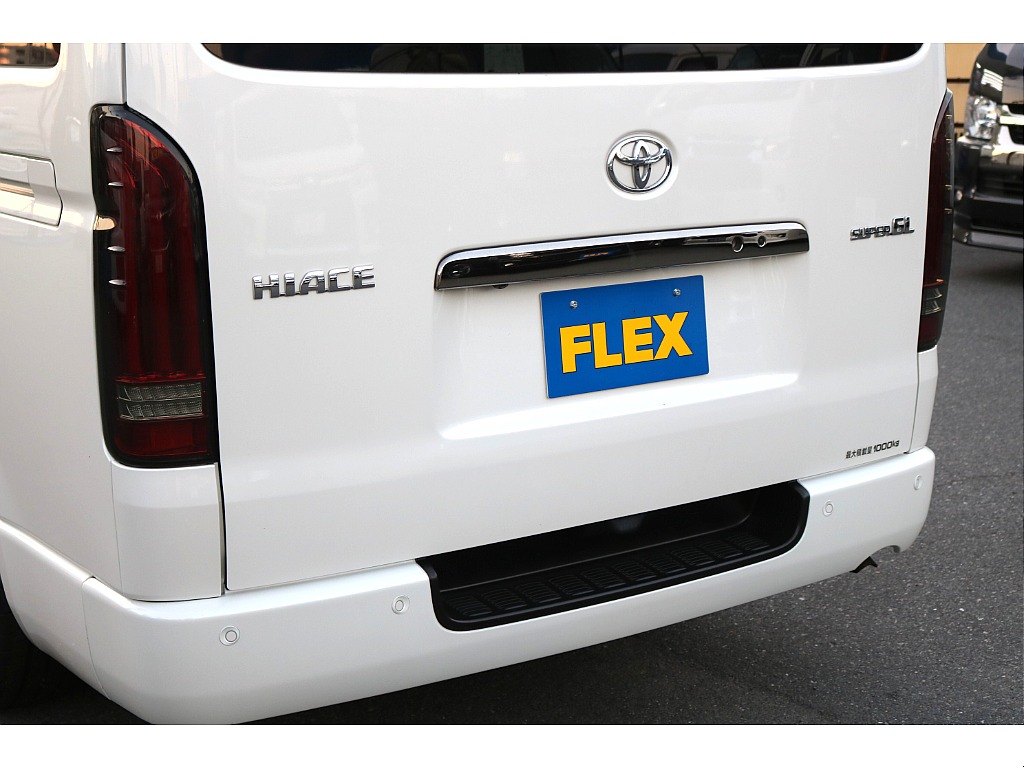 【R2年式/４ナンバー/ディーゼル2WD】★フルセグナビ★ローダウン★ベッドキット★他＊＊全国ご納車OK＊＊