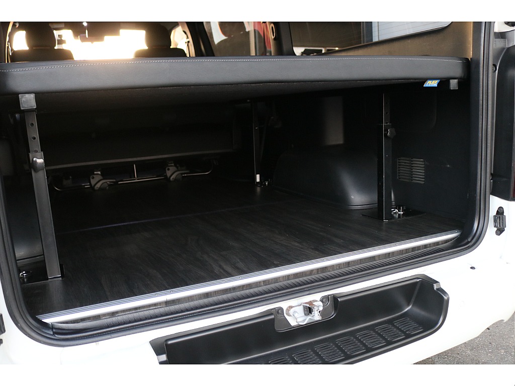 【R2年式/４ナンバー/ディーゼル2WD】★フルセグナビ★ローダウン★ベッドキット★他＊＊全国ご納車OK＊＊