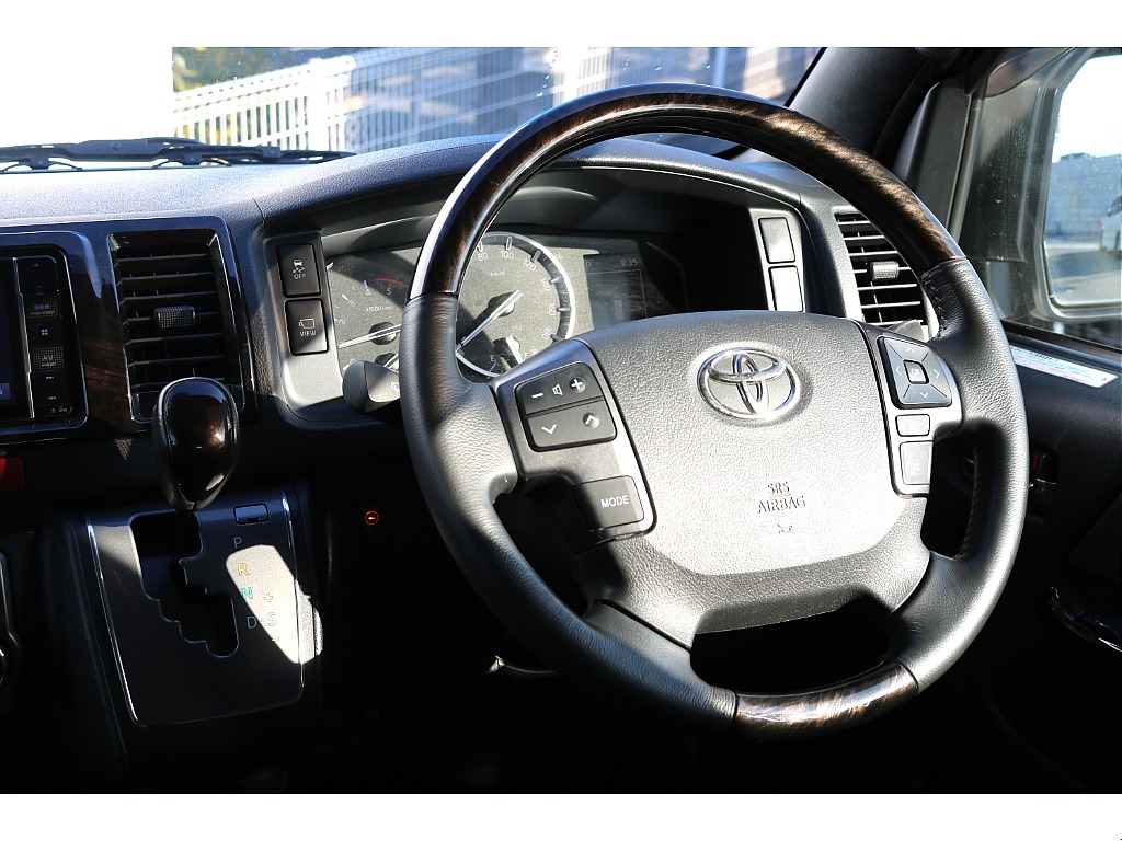 【R2年式/４ナンバー/ディーゼル2WD】★フルセグナビ★ローダウン★ベッドキット★他＊＊全国ご納車OK＊＊