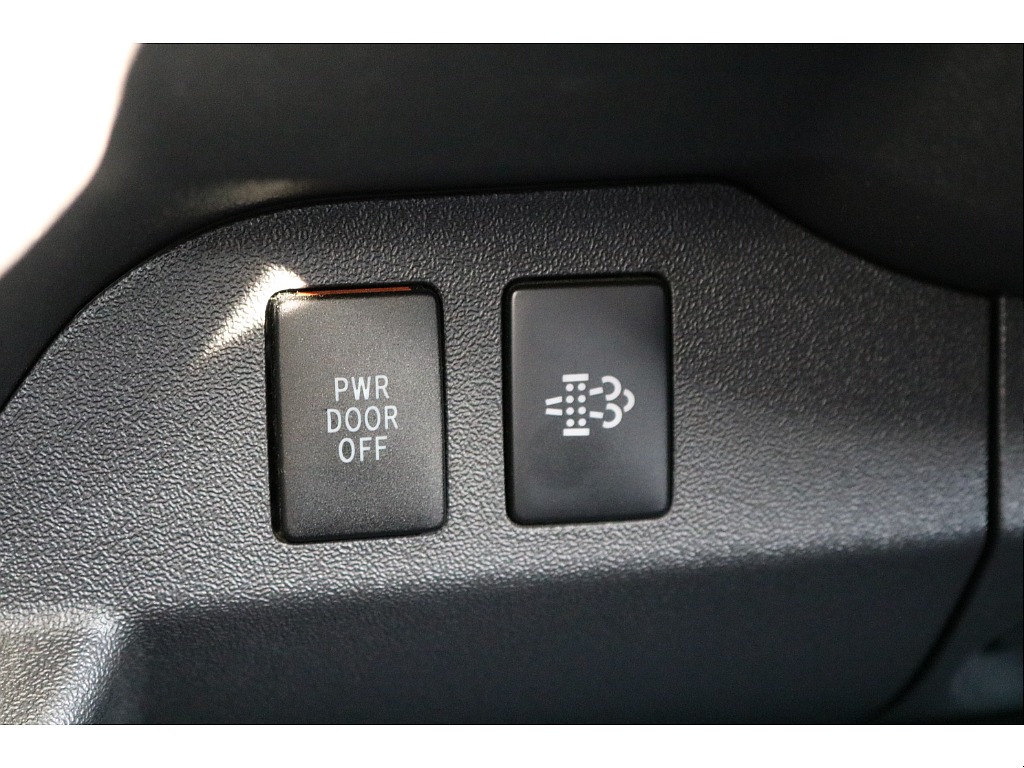 【R2年式/４ナンバー/ディーゼル2WD】★フルセグナビ★ローダウン★ベッドキット★他＊＊全国ご納車OK＊＊