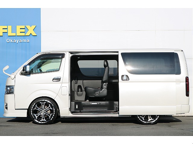 【R2年式/４ナンバー/ディーゼル2WD】★フルセグナビ★ローダウン★ベッドキット★他＊＊全国ご納車OK＊＊