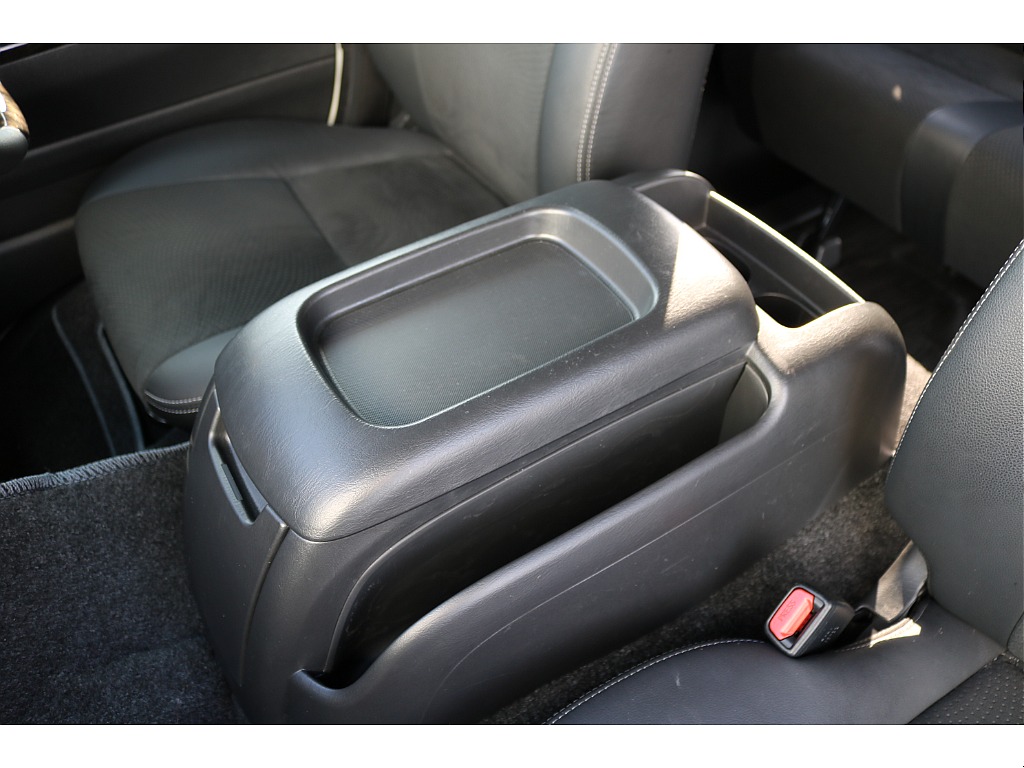 【R2年式/４ナンバー/ディーゼル2WD】★フルセグナビ★ローダウン★ベッドキット★他＊＊全国ご納車OK＊＊