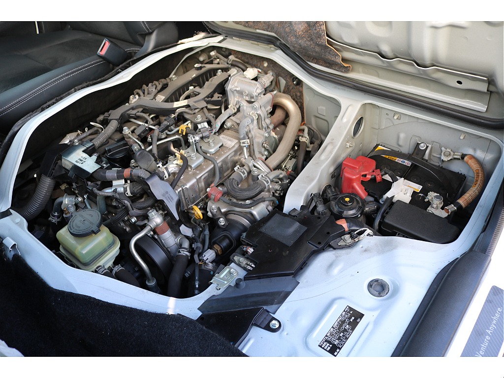 【R2年式/４ナンバー/ディーゼル2WD】★フルセグナビ★ローダウン★ベッドキット★他＊＊全国ご納車OK＊＊