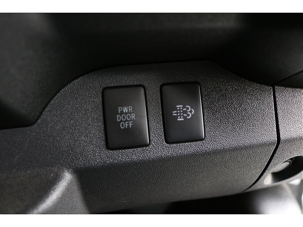 【R2年式/４ナンバー/ディーゼル2WD】★フルセグナビ★ローダウン★ベッドキット★他＊＊全国ご納車OK＊＊