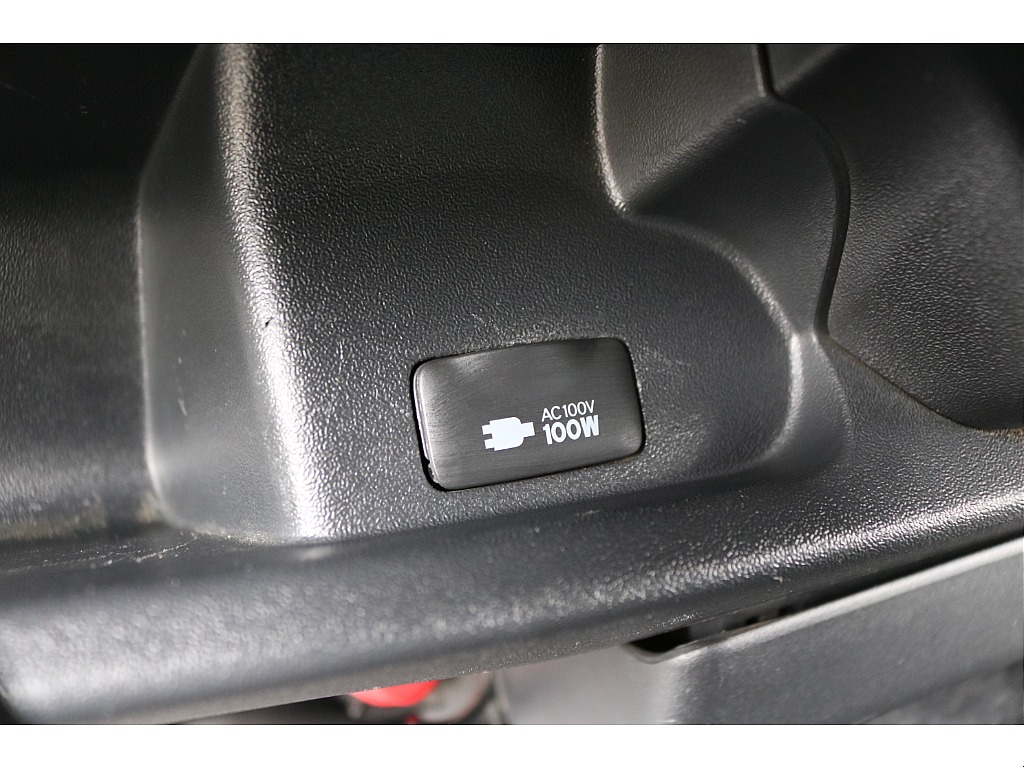 トヨタ ハイエースバン(25枚目)