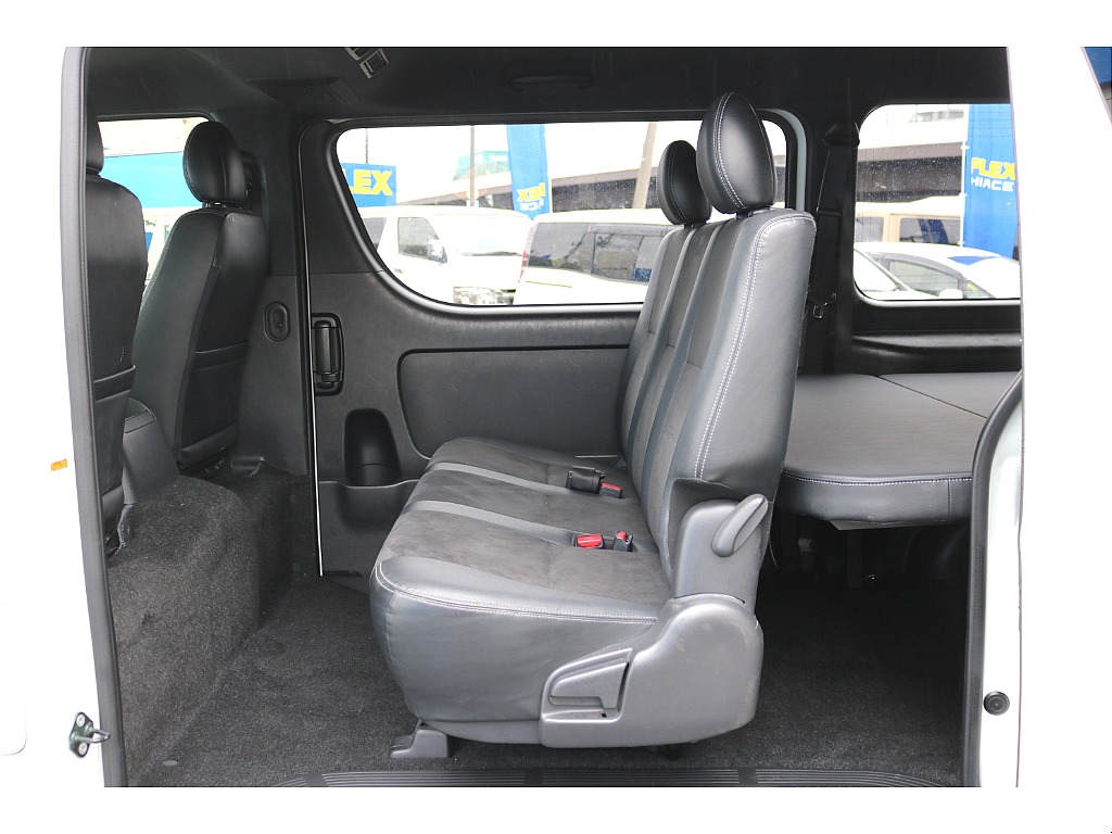 トヨタ ハイエースバン(33枚目)