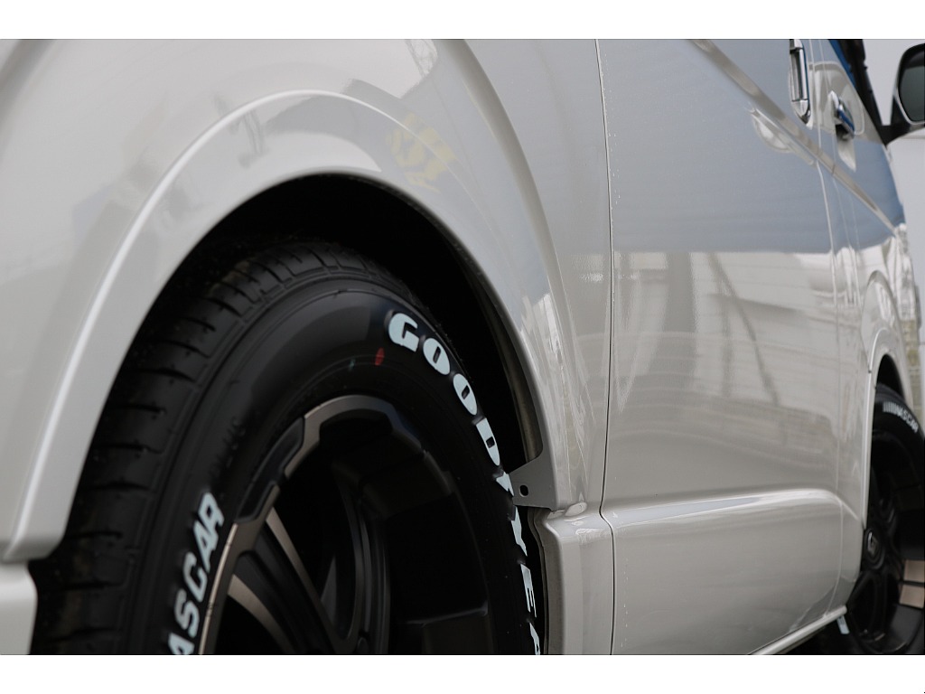 【R2年式/４ナンバー/ディーゼル2WD】★フルセグナビ★ローダウン★ベッドキット★他＊＊全国ご納車OK＊＊