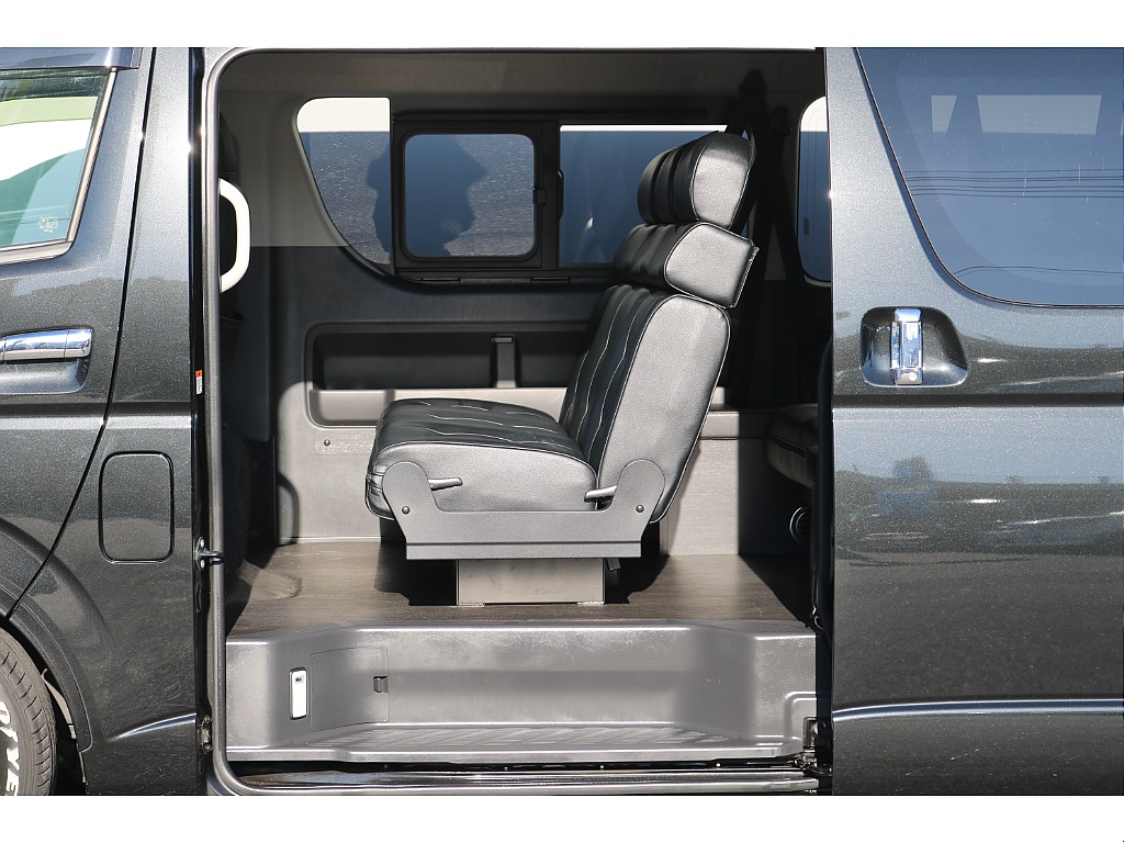 【R6年式/ワゴンGL/内装架装Ver.５】フルフラットベッドキット完備★フローリング他★＊＊全国ご納車可能＊＊