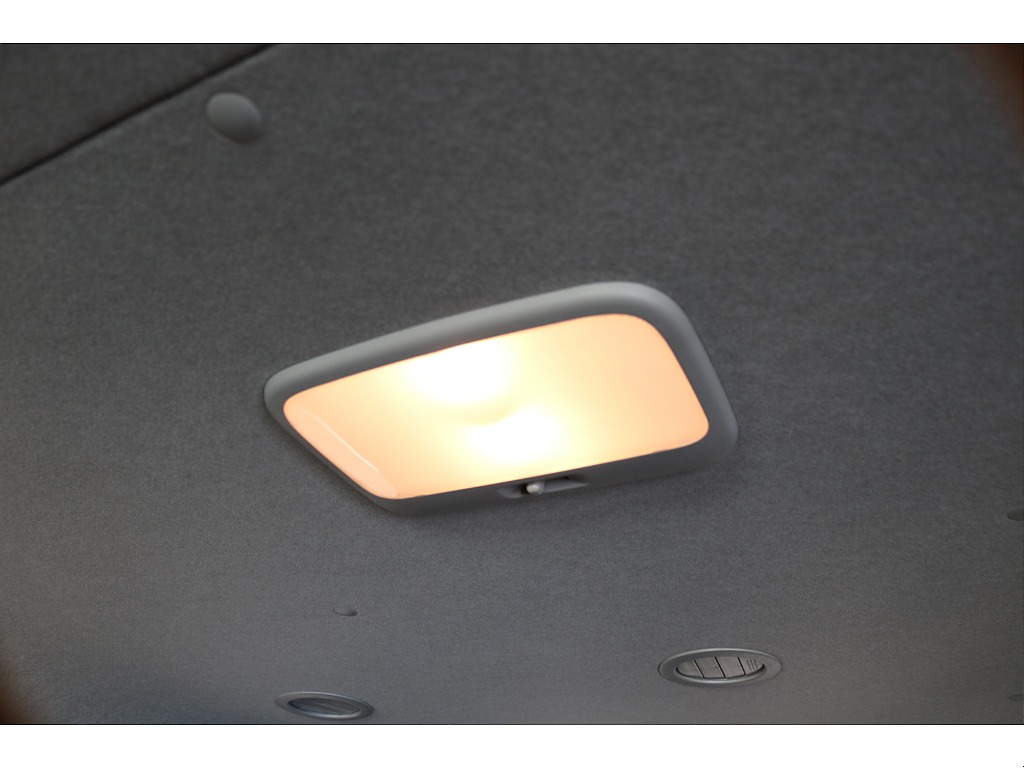 【新車/ワゴンGL/ガソリン2WD】ベッドマット★大画面ナビ★新作テール他★＊＊全国ご納車可能＊＊