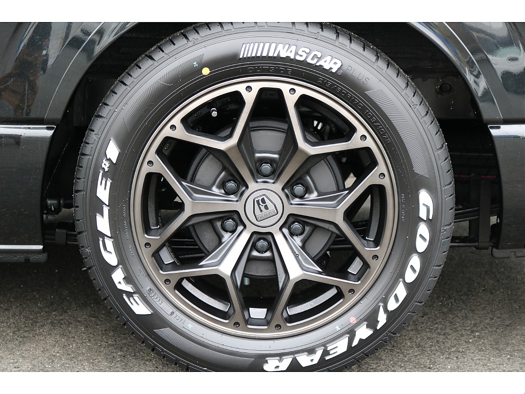 【新車/4ナンバー/ガソリン2WD】BIG-Xナビ★Type2ベッドキット★２インチダウン★FLEXコンプリート車両★＊＊全国納車OK＊＊