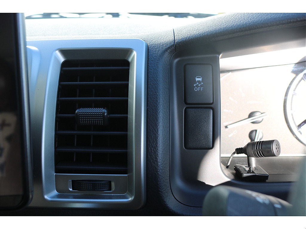 【R6年式/アースカラーPKG/ガソリン2WD】オルテガ×ノットレコード仕様★大画面ナビ★Type2ベッドキット他＊＊全国ご納車OK＊＊