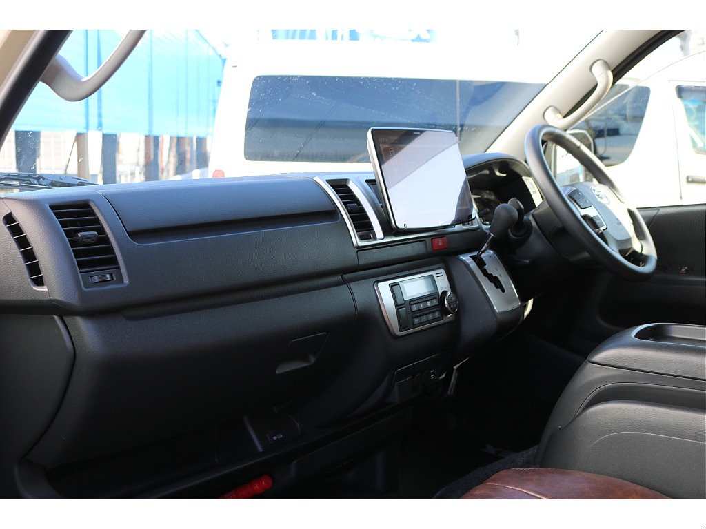 【R6年式/アースカラーPKG/ガソリン2WD】オルテガ×ノットレコード仕様★大画面ナビ★Type2ベッドキット他＊＊全国ご納車OK＊＊