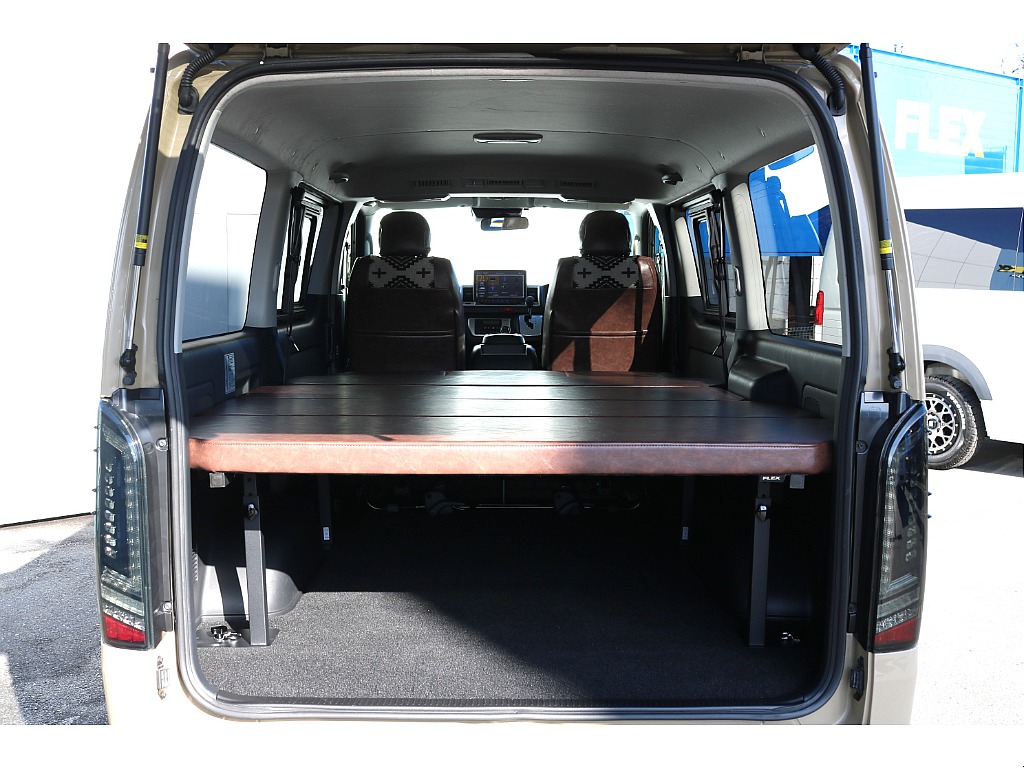 【R6年式/アースカラーPKG/ガソリン2WD】オルテガ×ノットレコード仕様★大画面ナビ★Type2ベッドキット他＊＊全国ご納車OK＊＊