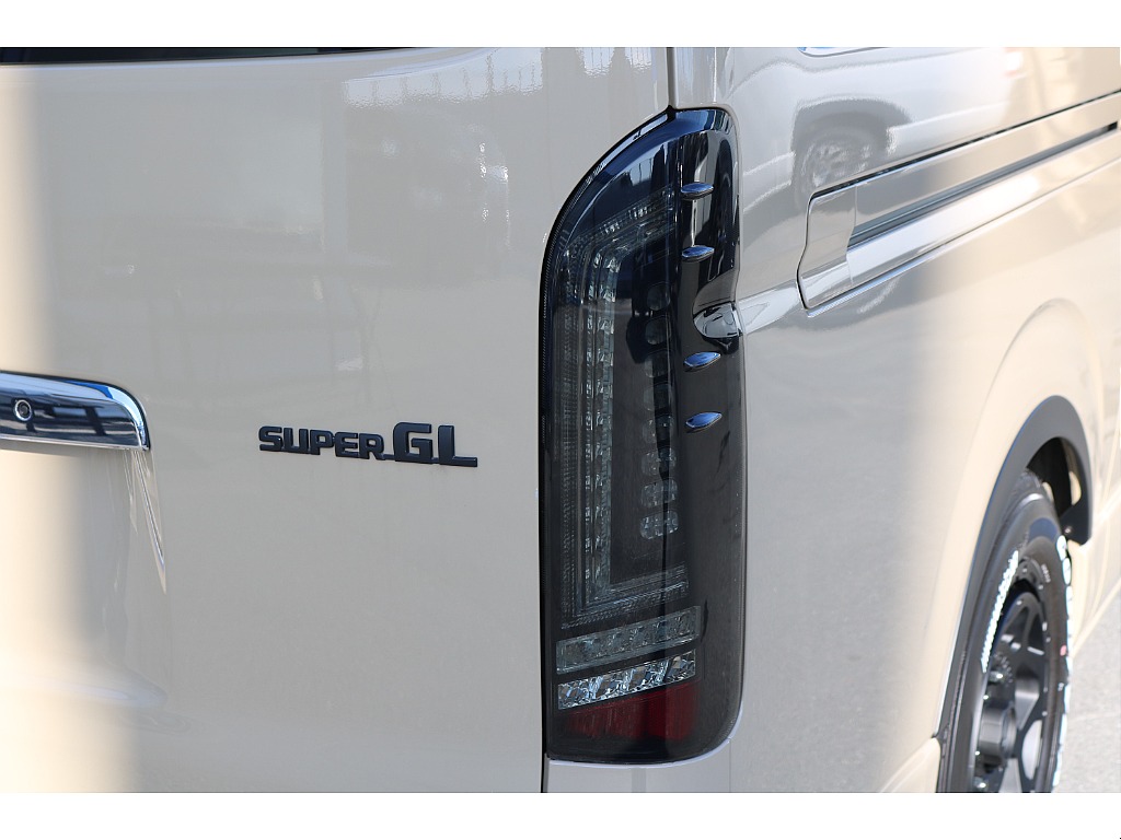 【R6年式/アースカラーPKG/ガソリン2WD】オルテガ×ノットレコード仕様★大画面ナビ★Type2ベッドキット他＊＊全国ご納車OK＊＊