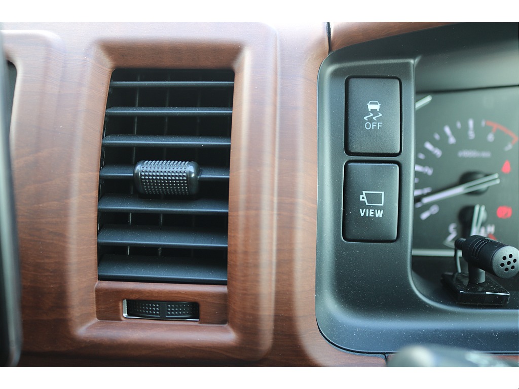 トヨタ ハイエース(24枚目)