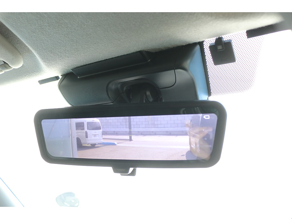 トヨタ ハイエース(32枚目)