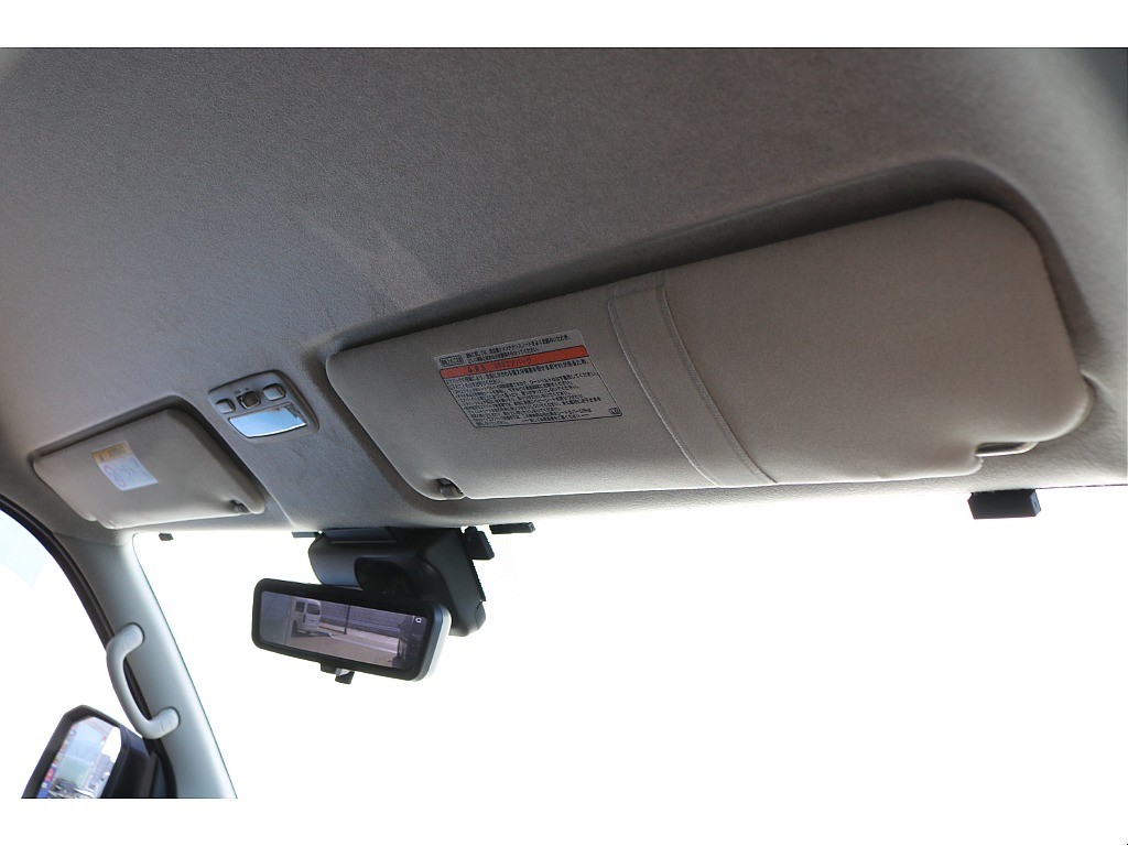 トヨタ ハイエース(33枚目)