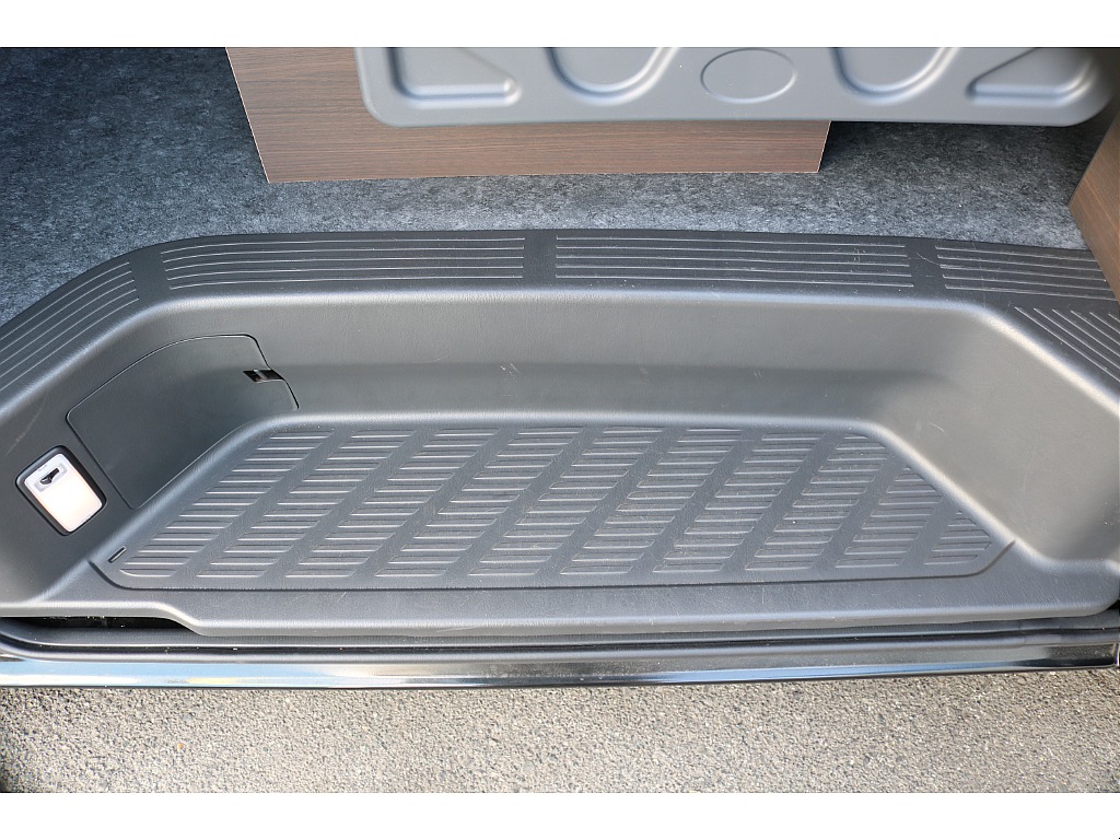 トヨタ ハイエース(41枚目)