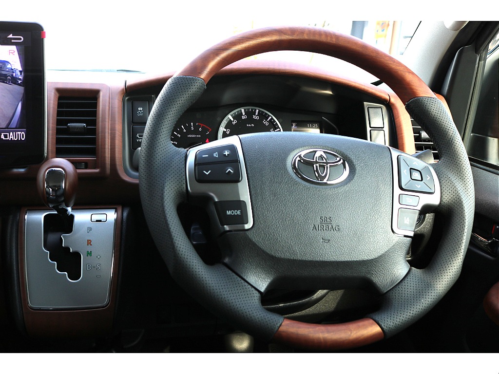 トヨタ ハイエース(42枚目)