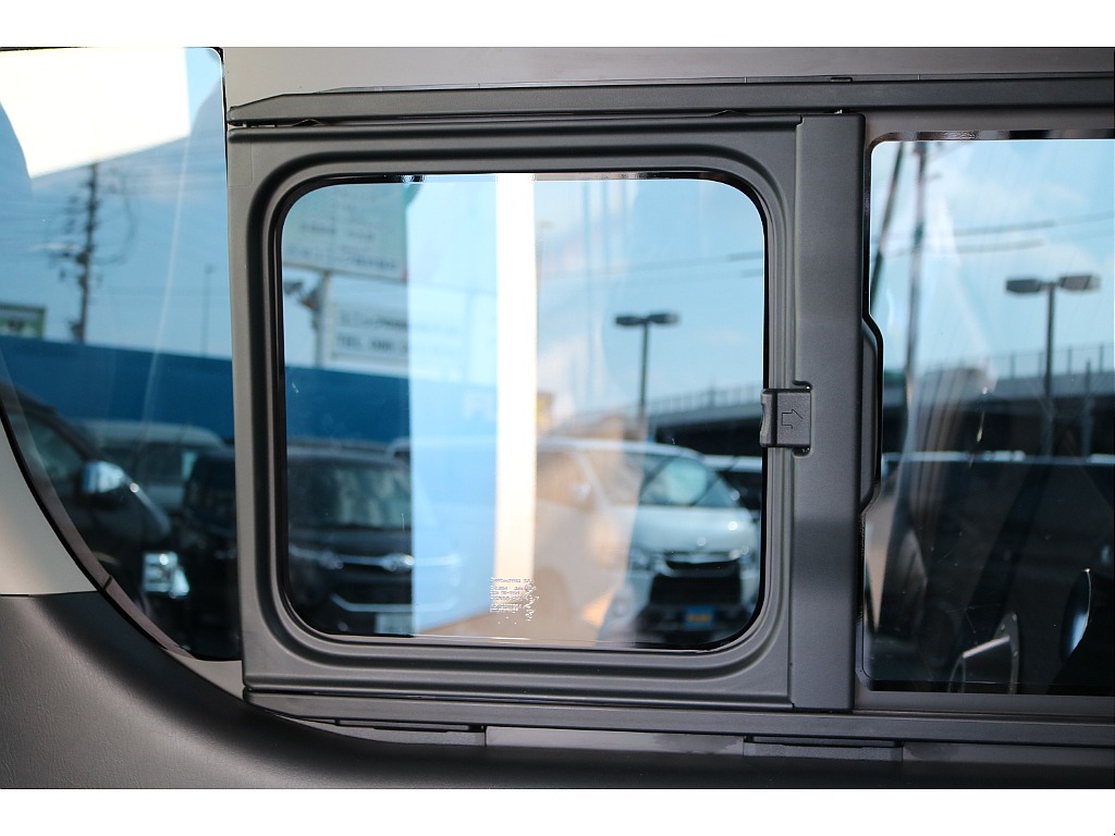 トヨタ ハイエース(44枚目)