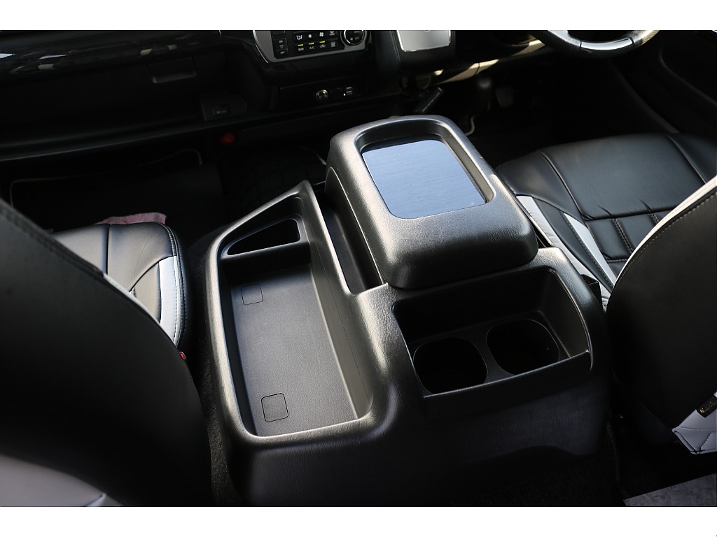 【H27年式/3ナンバー/4型/ガソリン2WD】ボクシースタイル内装★ローダウン＊＊全国ご納車OK